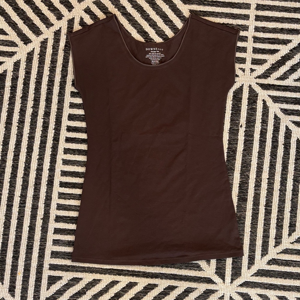 DownEast Women's Dark Brown Tee
